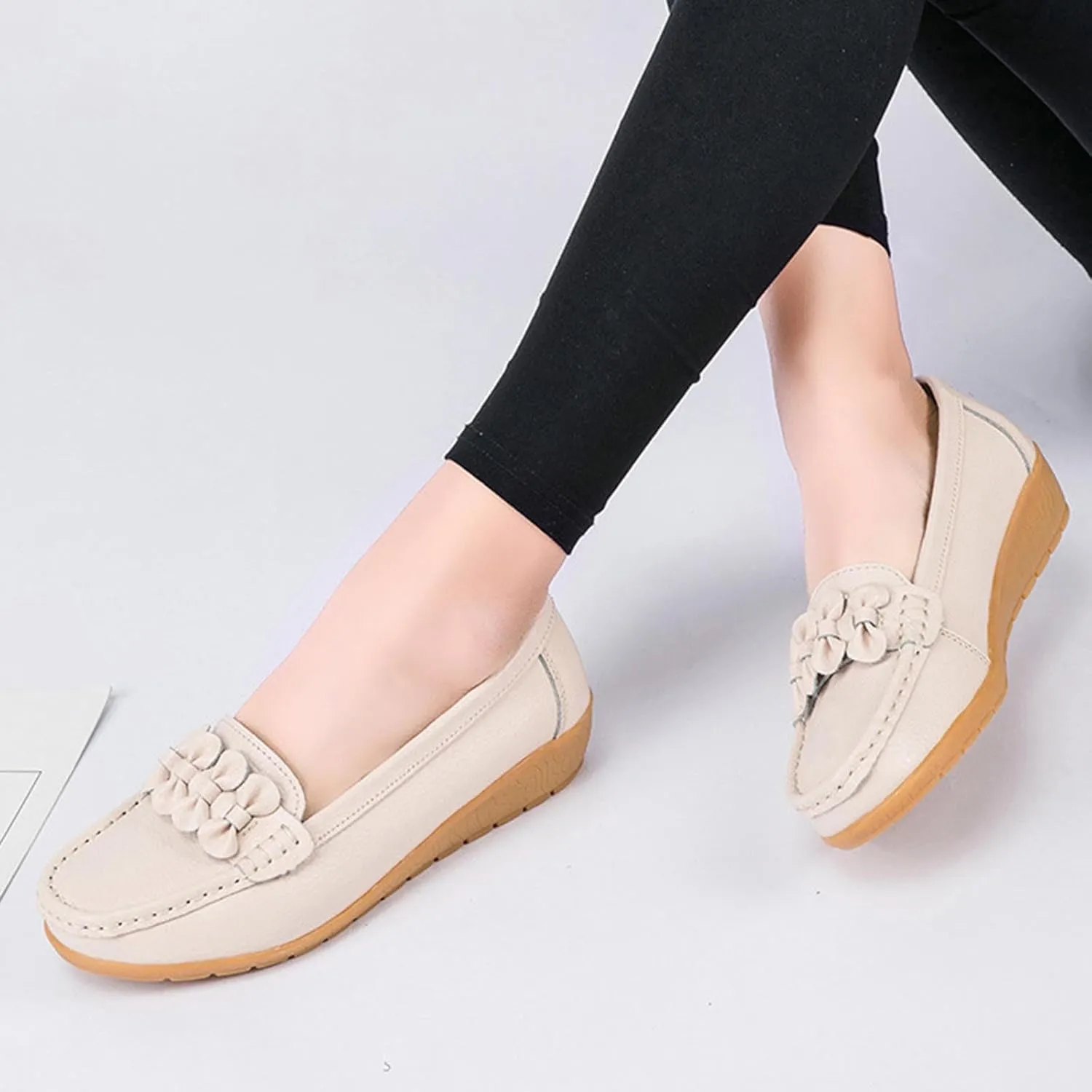 2025 Women's Ruched Embellished Pump Sandals Solid Faux Leather Slip on Loafer Closed Toe Rubber Sole Casual Sandal