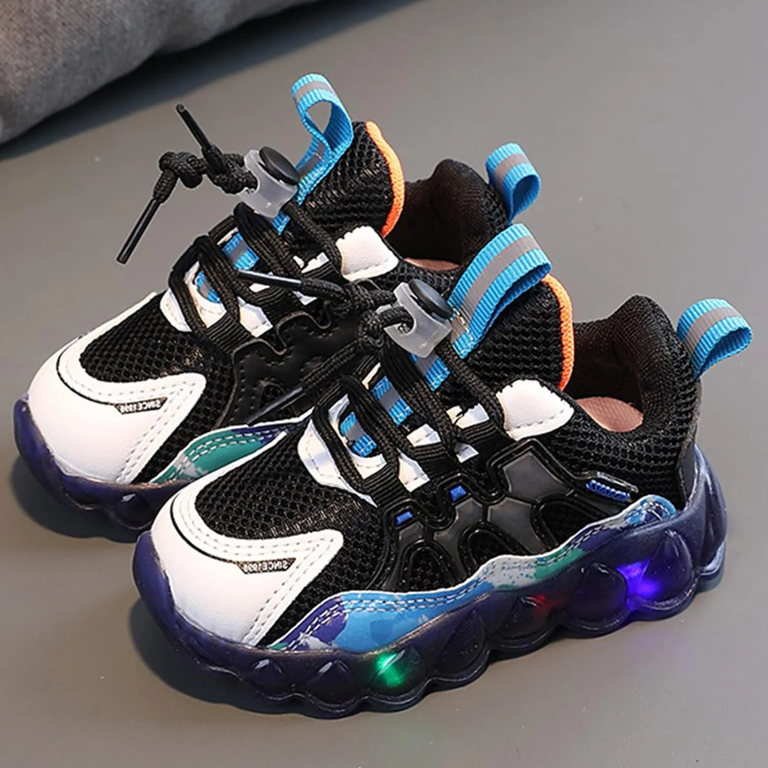Fashion Light On Baby Shoes Breathable Soft Sole Slip-on Athletic Sneakers Toddler Cool Tennis Shoes Glowing Trainer