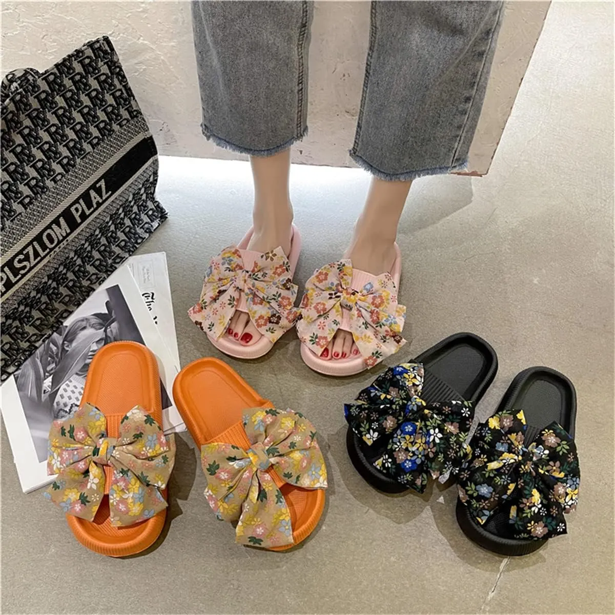 Flower Cloud Sliders for Women Non-Slip Bath Slippers House Quick Drying Slides Pillow Slipper Open Toe Soft Sandals Pink Yellow White Black