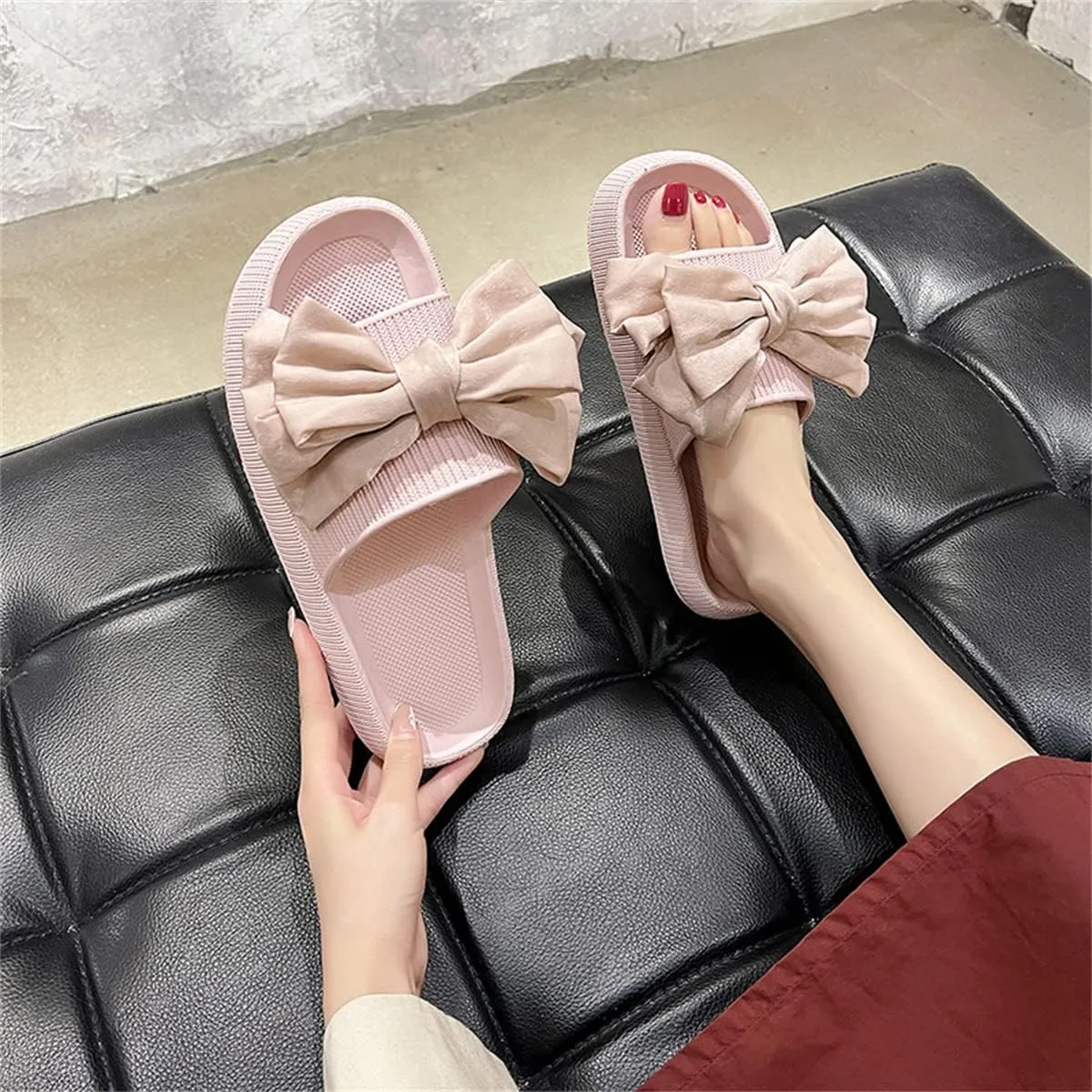 Flower Cloud Sliders for Women Non-Slip Bath Slippers House Quick Drying Slides Pillow Slipper Open Toe Soft Sandals Pink Yellow White Black