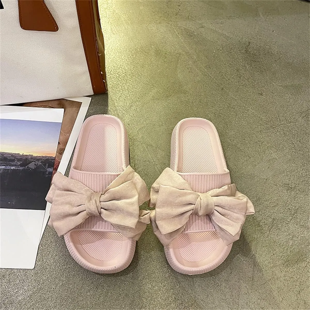 Flower Cloud Sliders for Women Non-Slip Bath Slippers House Quick Drying Slides Pillow Slipper Open Toe Soft Sandals Pink Yellow White Black