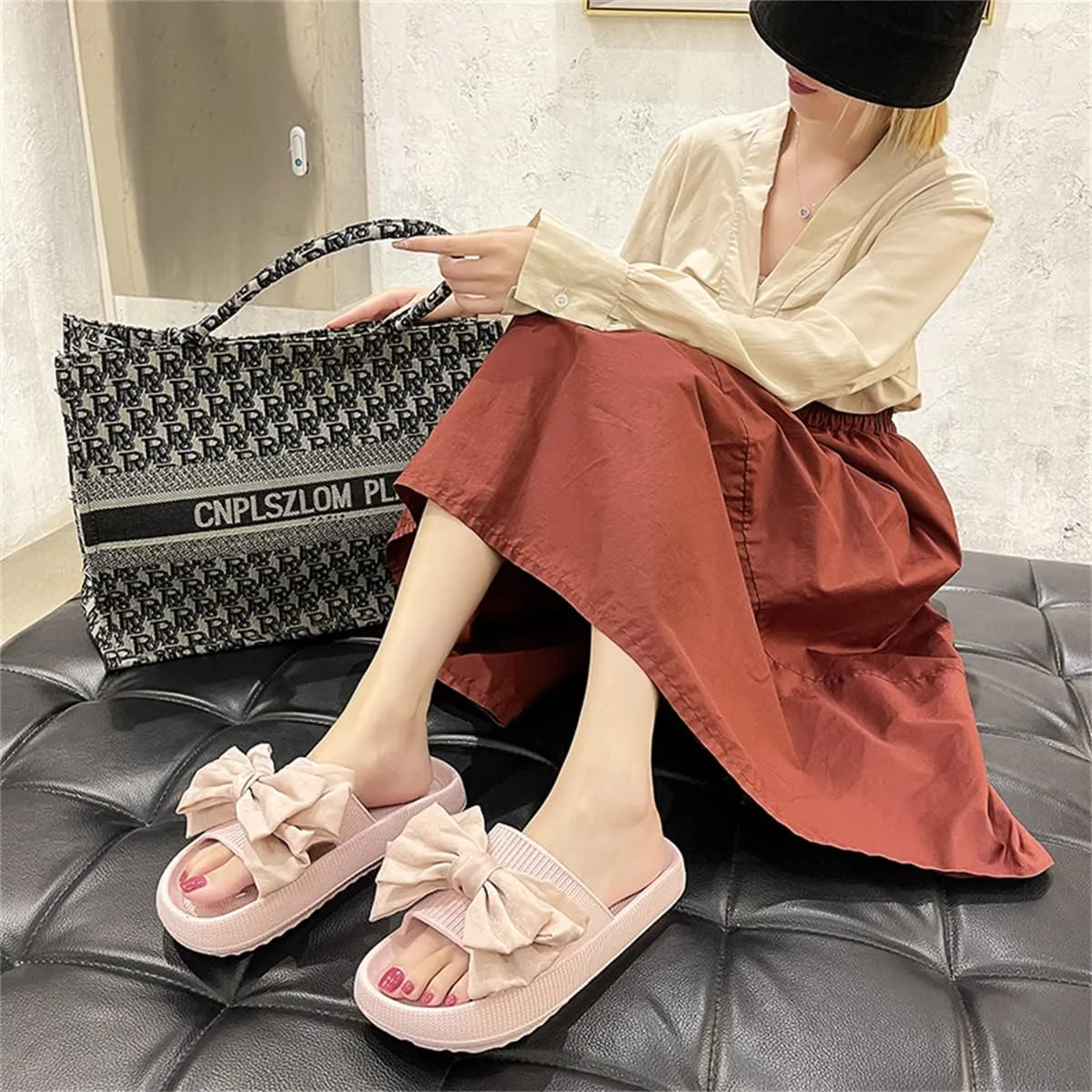 Flower Cloud Sliders for Women Non-Slip Bath Slippers House Quick Drying Slides Pillow Slipper Open Toe Soft Sandals Pink Yellow White Black