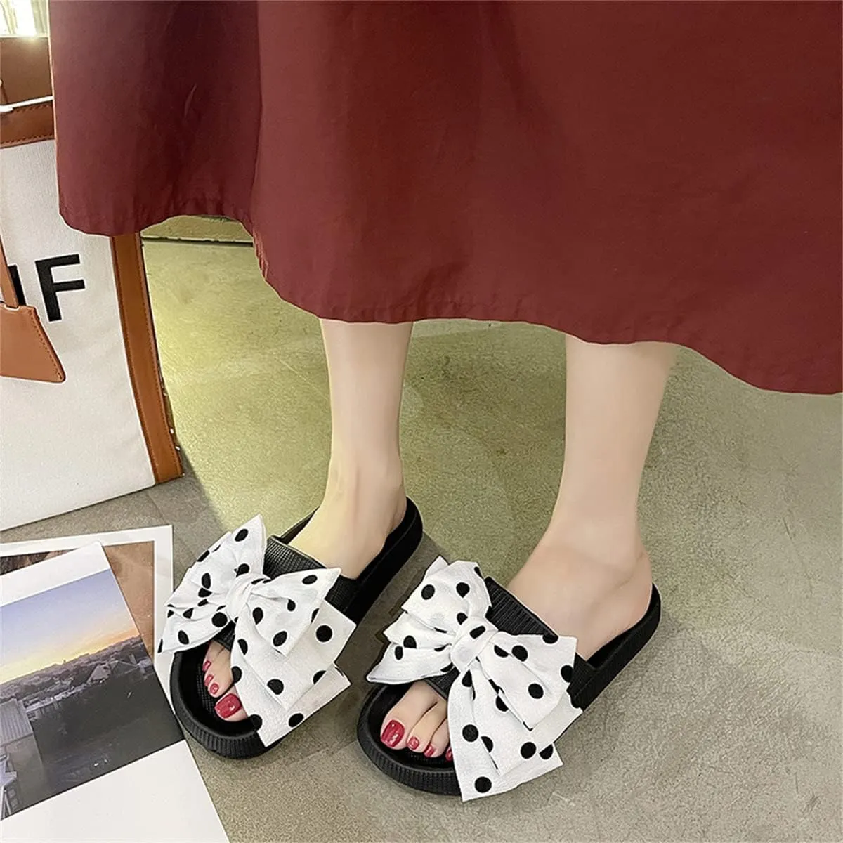 Flower Cloud Sliders for Women Non-Slip Bath Slippers House Quick Drying Slides Pillow Slipper Open Toe Soft Sandals Pink Yellow White Black