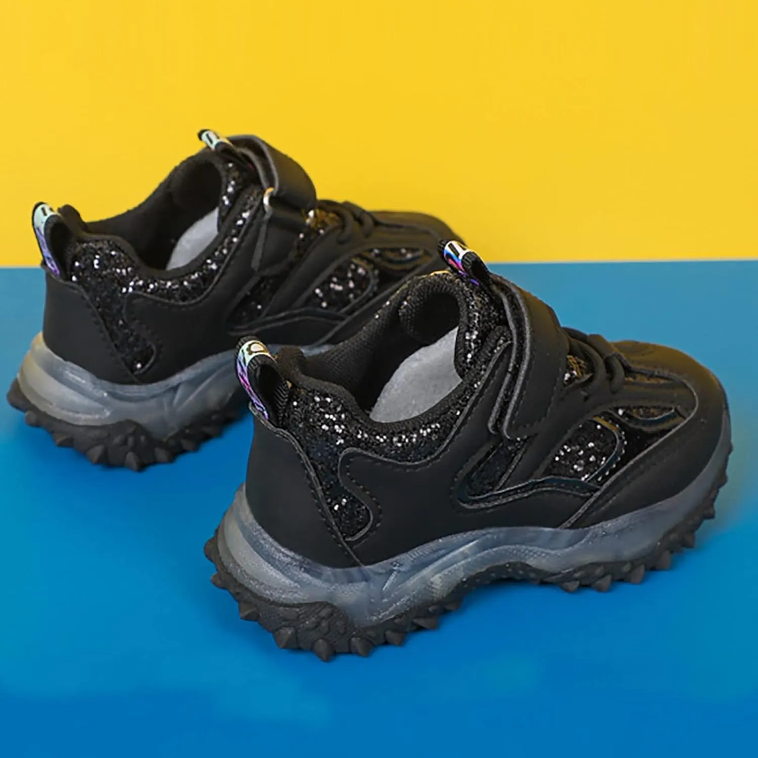 Kids Light Up Shoes for Girls Boys Flash Non Slip Soft Sole Sneakers for Birthday Youth Girls Dress Tennis Shoes
