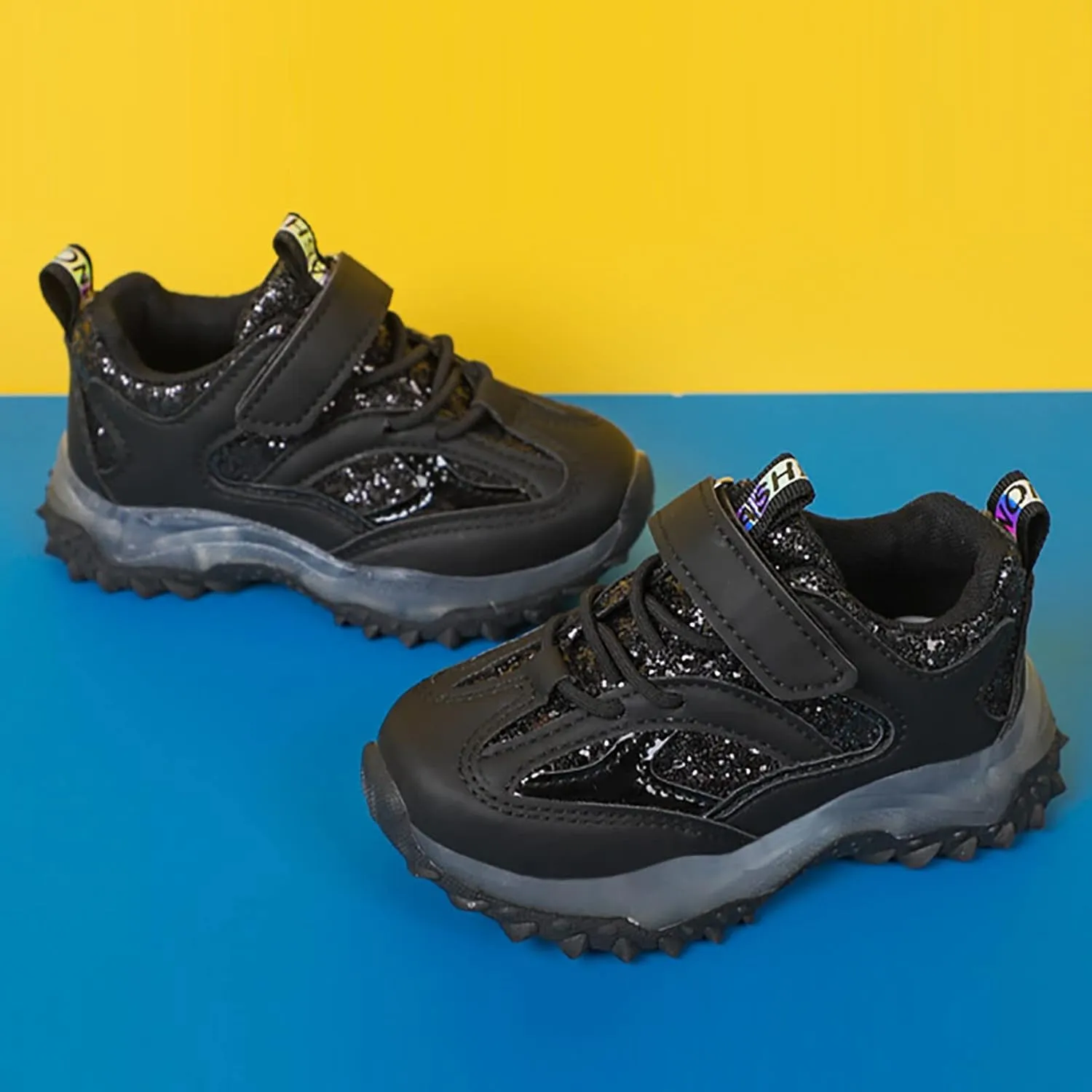 Kids Light Up Shoes for Girls Boys Flash Non Slip Soft Sole Sneakers for Birthday Youth Girls Dress Tennis Shoes