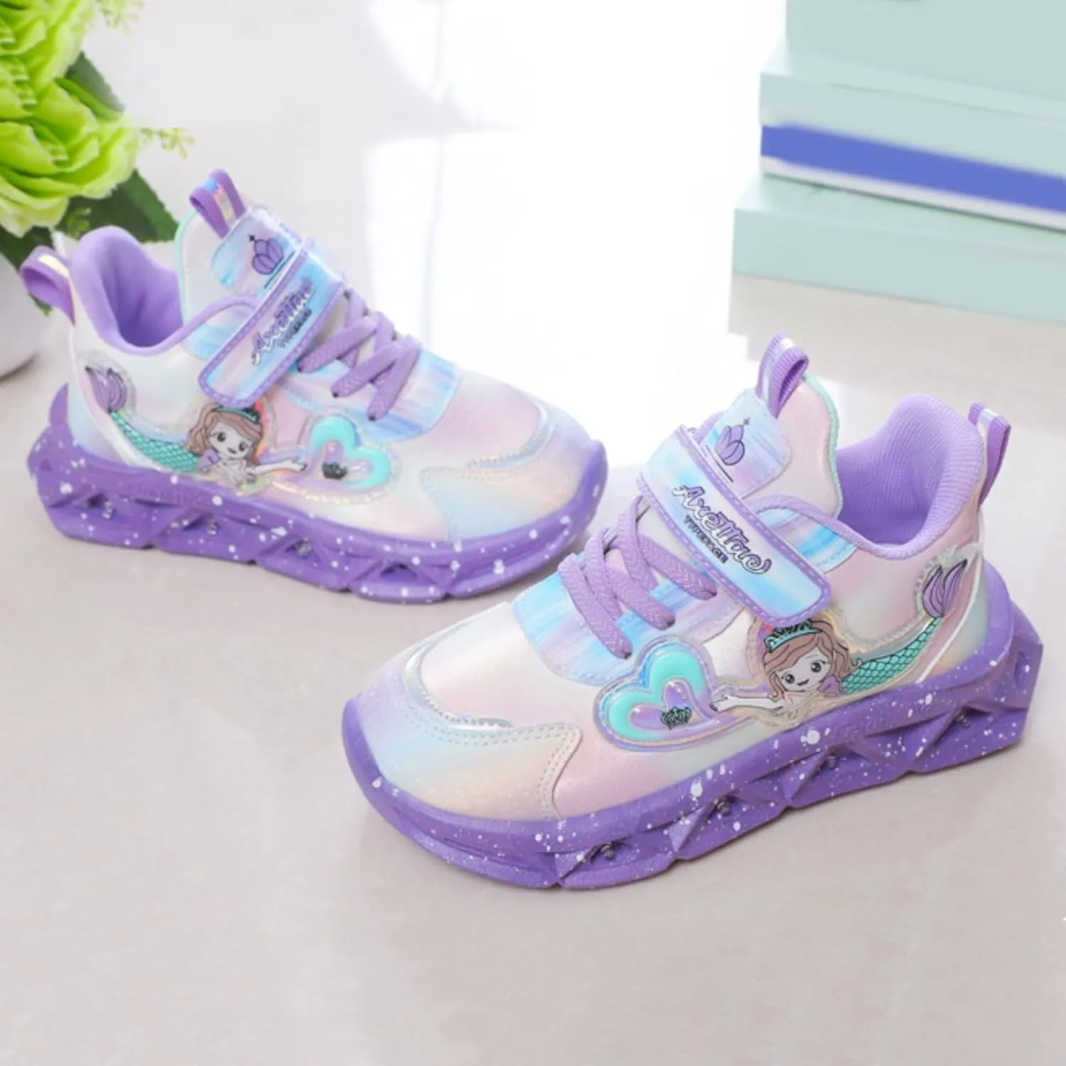 Light Up Shoes for Girls Kids Toddler Breathable Flashing Sneakers Breathable Lightweight Casual Shoe Kids Girl