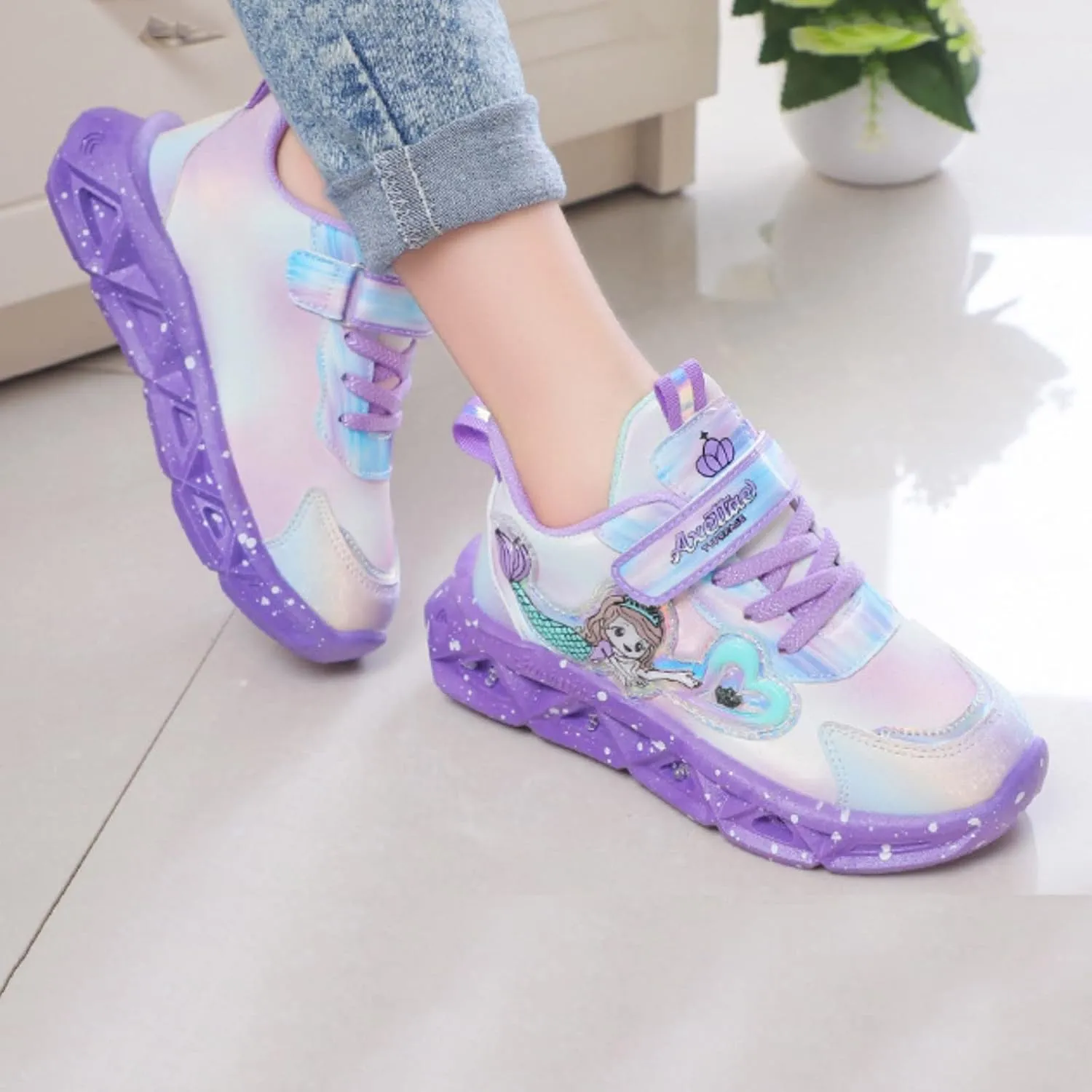 Light Up Shoes for Girls Kids Toddler Breathable Flashing Sneakers Breathable Lightweight Casual Shoe Kids Girl