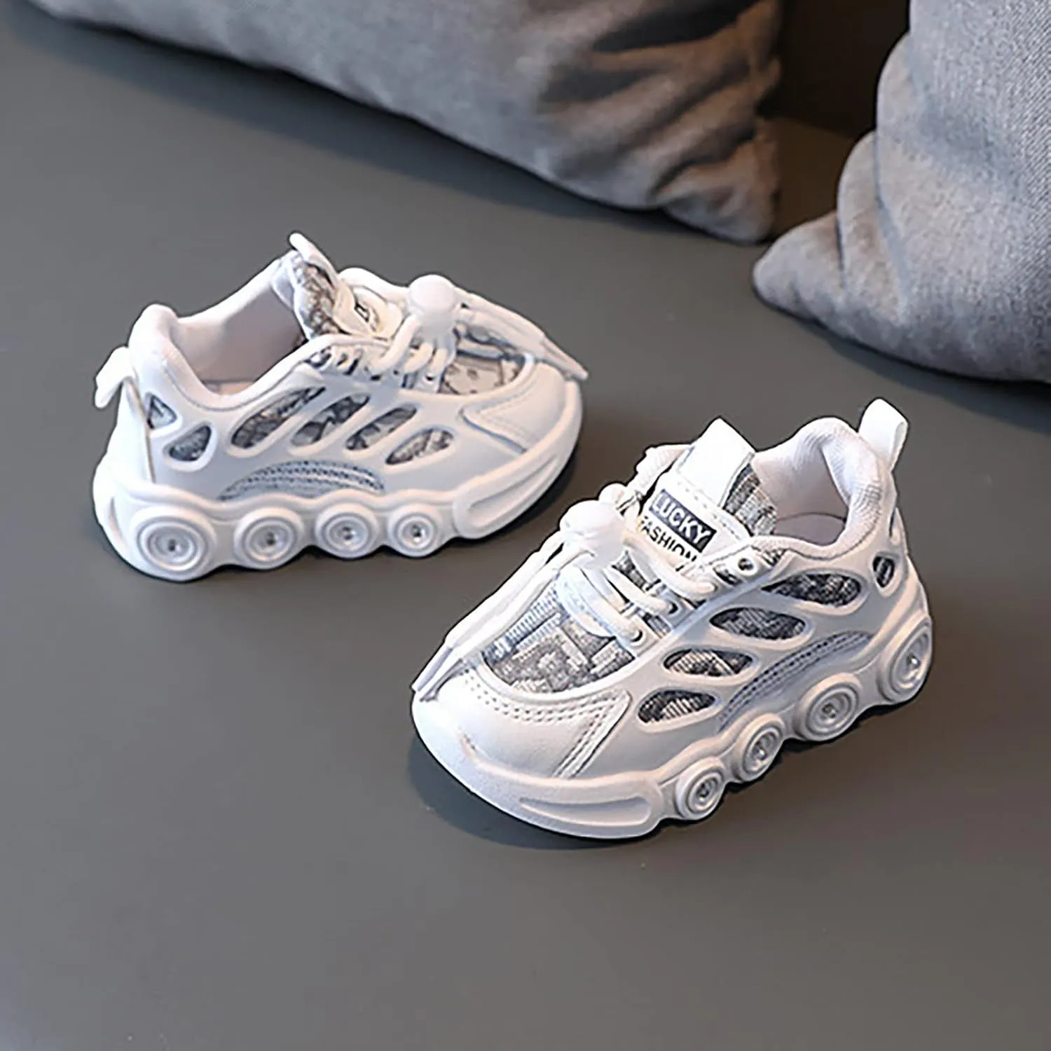 Light Up Shoes for Kids Fashion Adjustable Strap Lace-Up Athletic Sport Walking Sneakers for Girls Sneaker High Tops