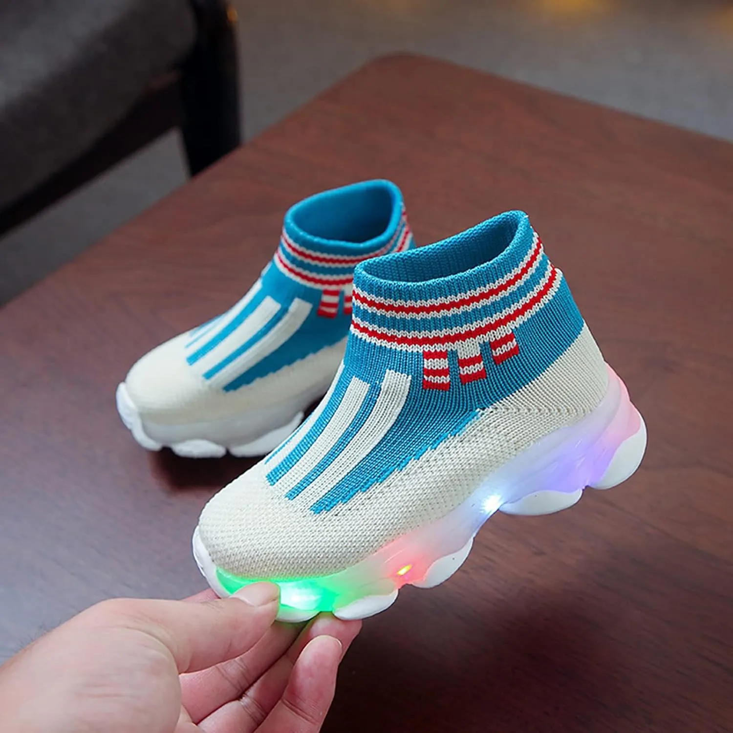 Light Up Shoes Toddler Mesh Lightweight Flashing Breathable Soft Sole Walking Sock Sneakers for Baby Sandals Women