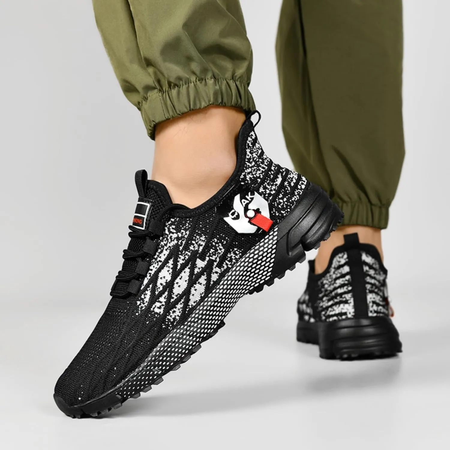 Men's High - end Ultra - Light Running Shoes for Sports Tests, Available in Large Sizes (6.5-10.5), Breathable Mesh Design