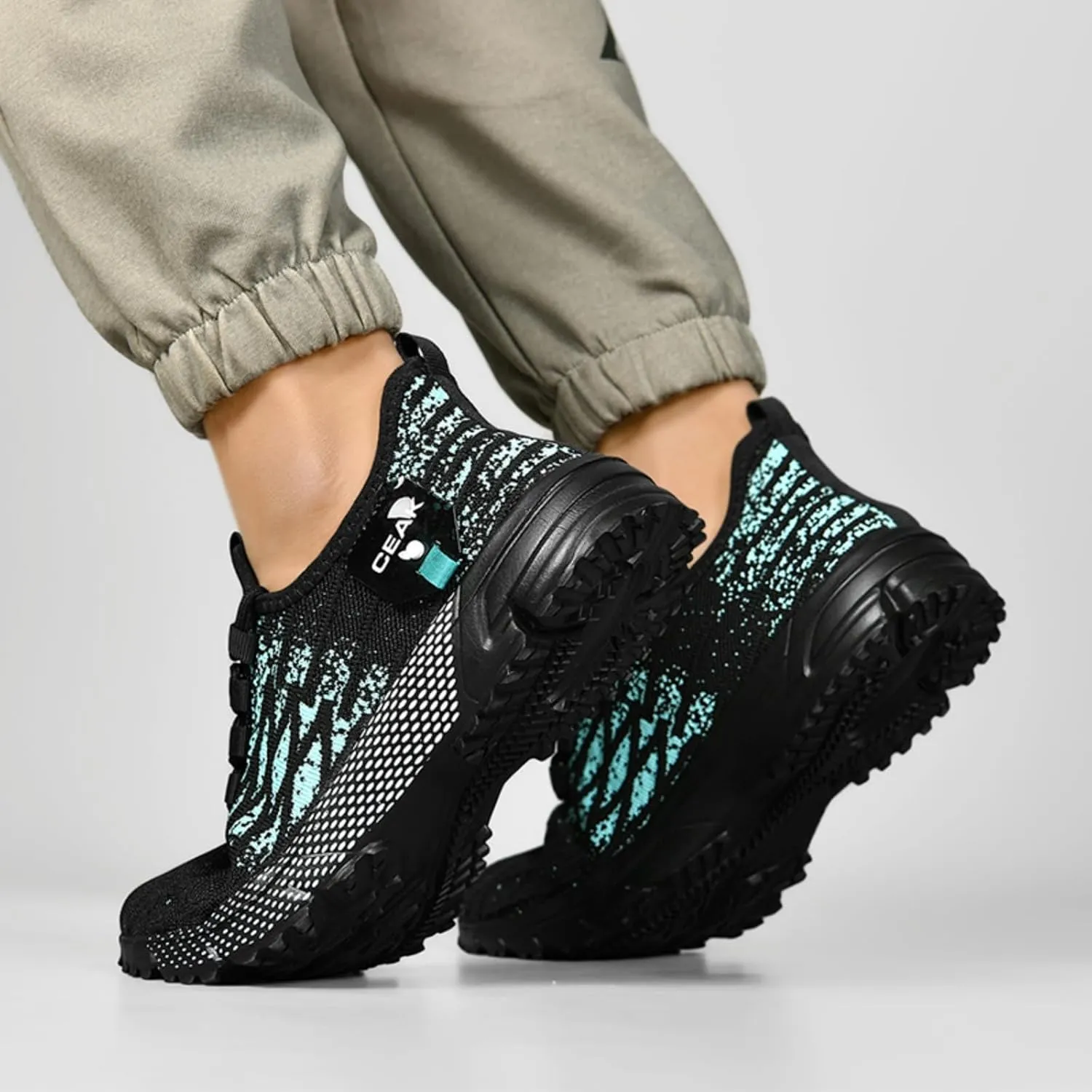 Men's High - end Ultra - Light Running Shoes for Sports Tests, Available in Large Sizes (6.5-10.5), Breathable Mesh Design