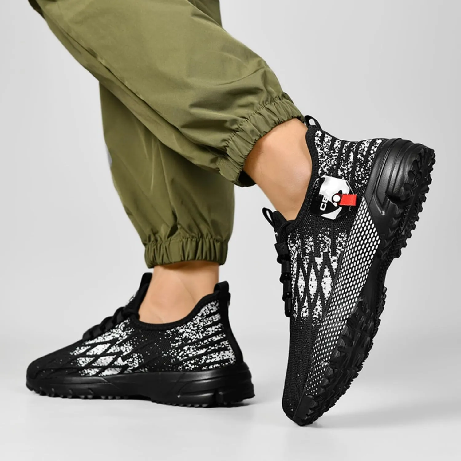 Men's High - end Ultra - Light Running Shoes for Sports Tests, Available in Large Sizes (6.5-10.5), Breathable Mesh Design