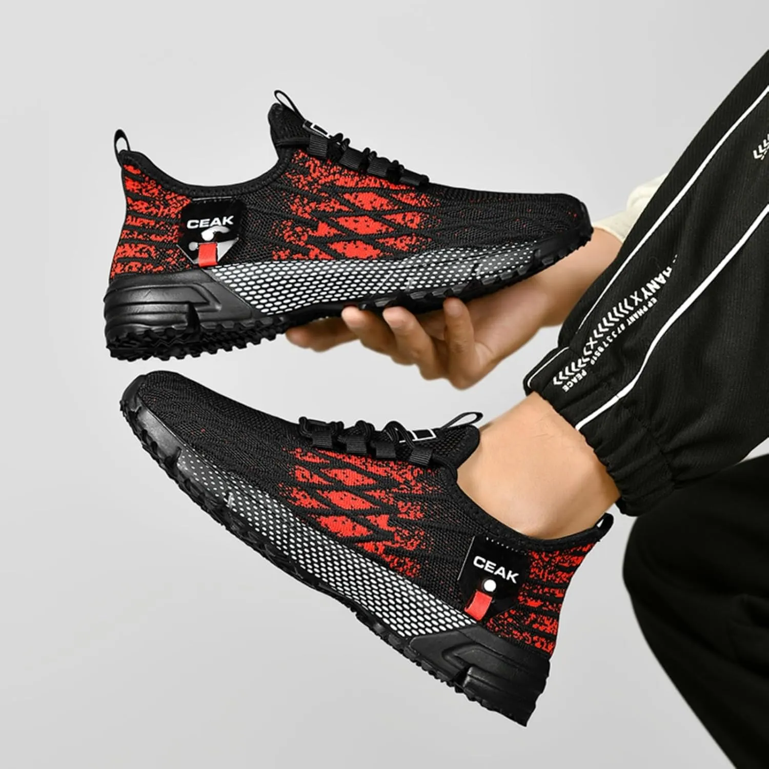 Men's High - end Ultra - Light Running Shoes for Sports Tests, Available in Large Sizes (6.5-10.5), Breathable Mesh Design