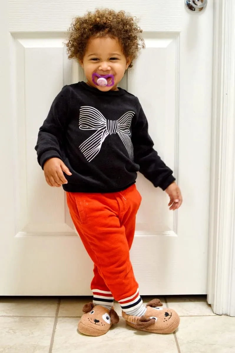 Toddler Slippers for Boys and Girls | Cute Slippers for Babies and Toddlers 2-6 | Indoor Slippers Made of Soft Cotton for Bedroom, Bathroom, and House in Any Season