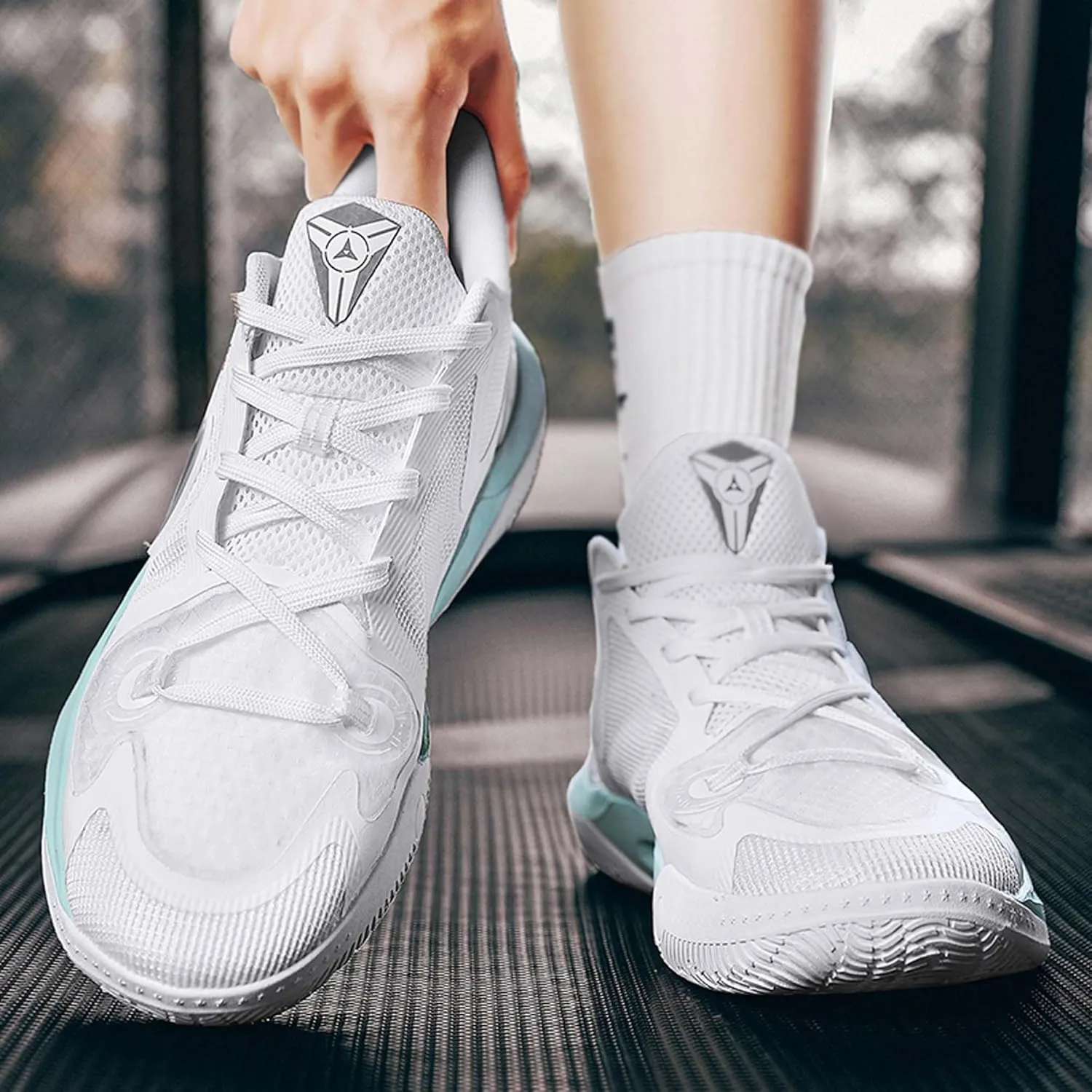 Unisex Fashion Basketball Shoes Teenage Non-Slip Running Training Sneakers Men's Casual Sneakers Women's Tennis Casual Sneakers