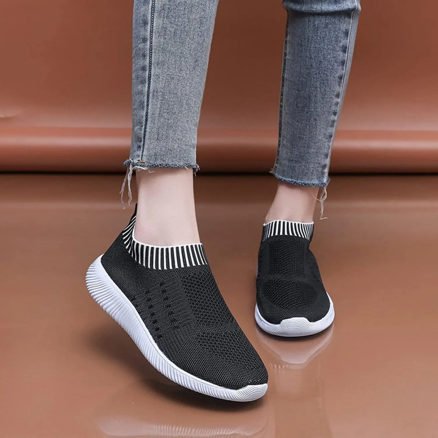 Women Canvas Slip On Sneakers Casual Walking Shoes Lightweight Flat Comfortable Elastic Non Slip Loafers