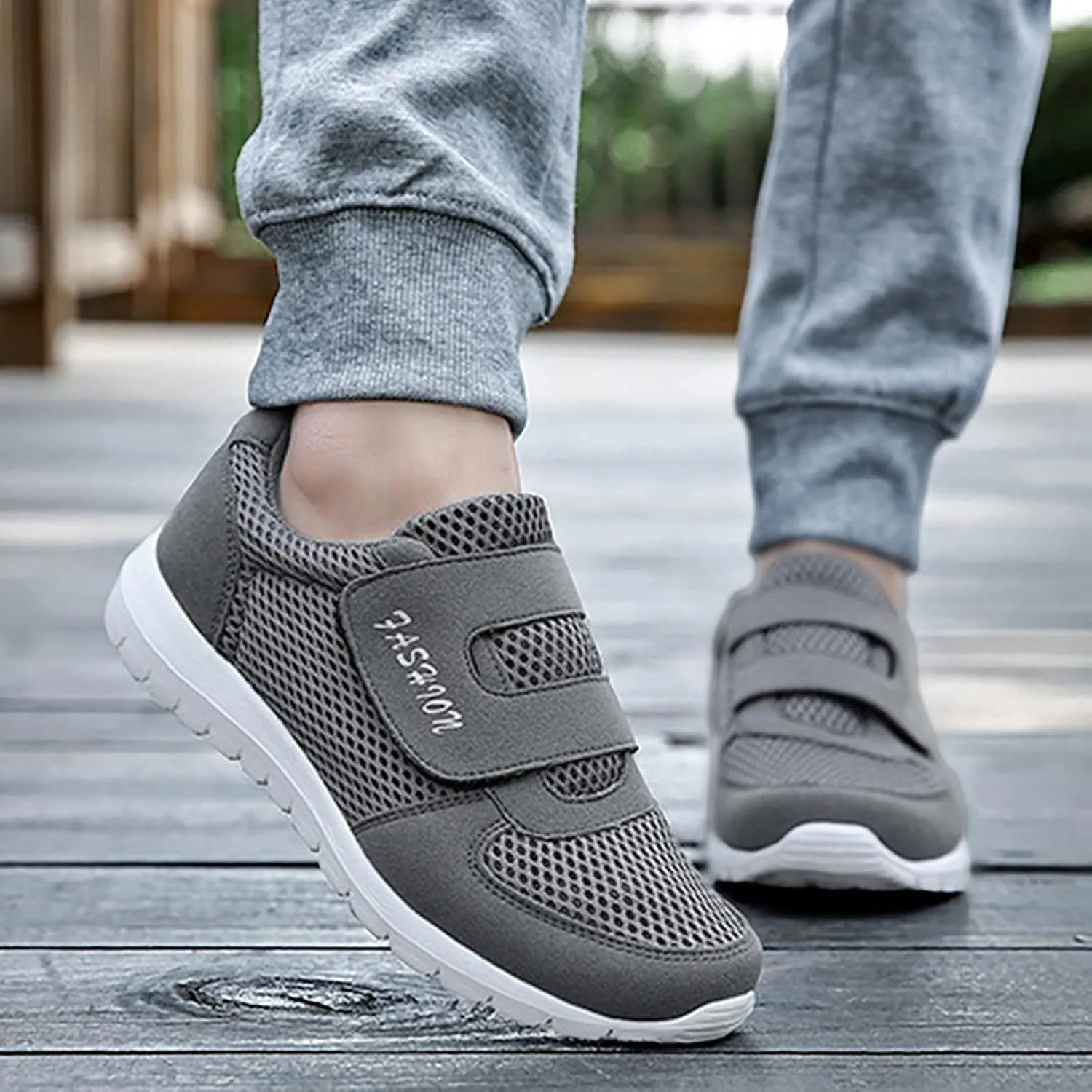 Women Casual Slip On Sneakers Breathable Walking Shoes Lightweight Canvas Comfortable Flats Non Slip Loafers
