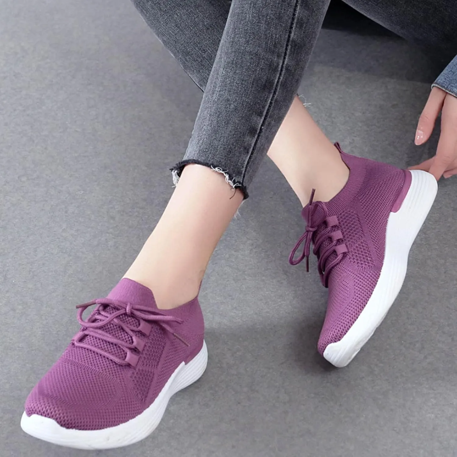 Women Comfortable Slip On Shoes Casual Walking Sneakers Lightweight Canvas Flats Non Slip Breathable Loafers