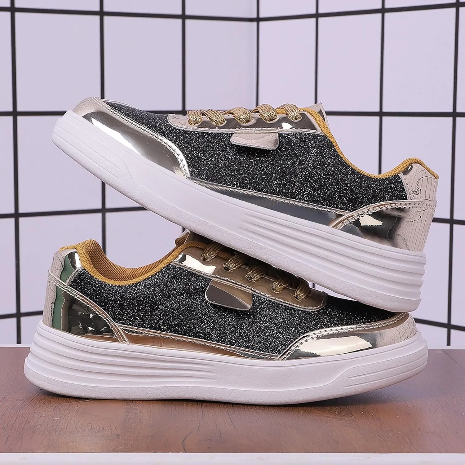 Women Slip On Walking Shoes Comfortable Sneakers Casual Lightweight Canvas Flats Non Slip Breathable Loafers