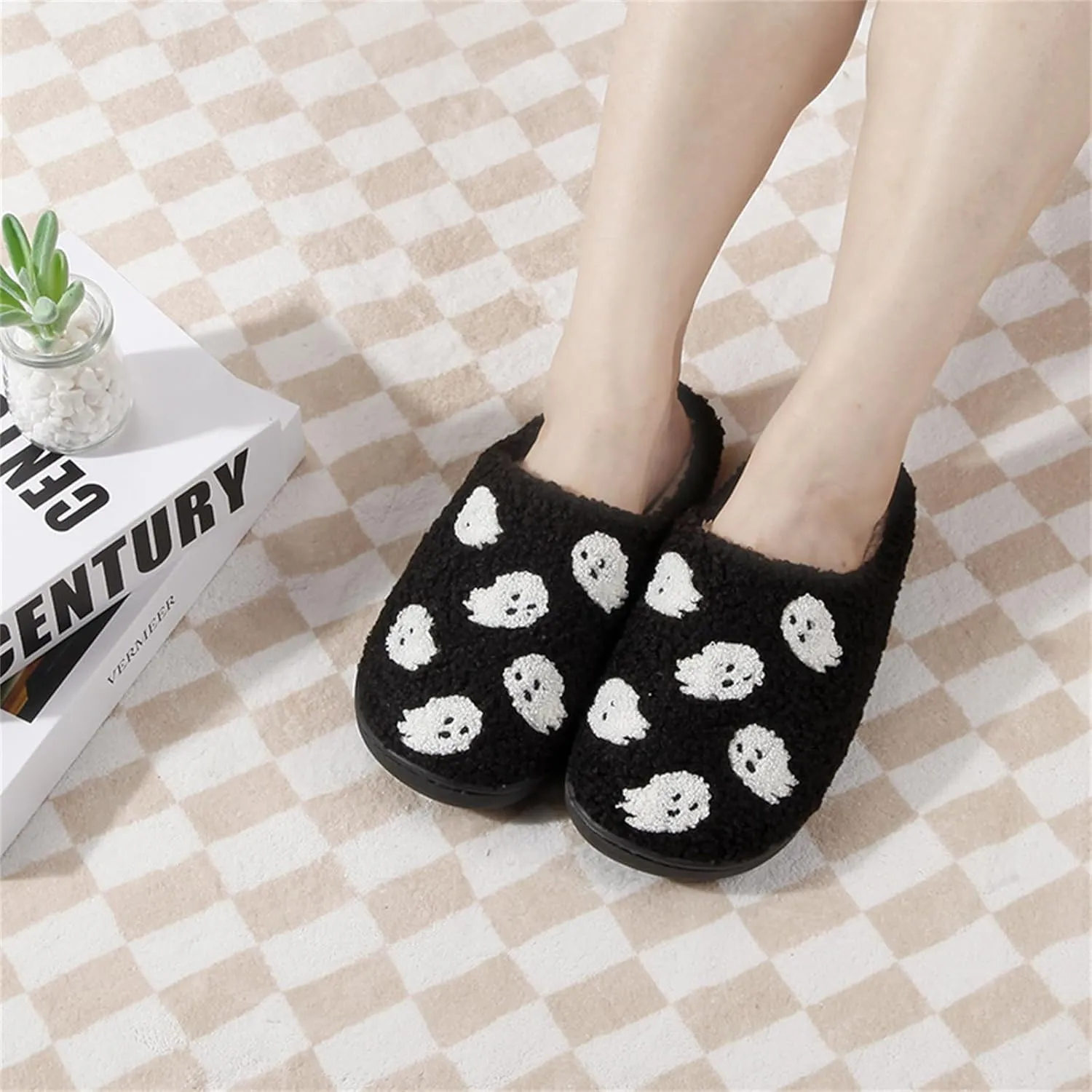 Women Slippers Cute House Slippers Strawberry Slippers Comfy Soft Bedroom Shoes Warm Fuzzy Slip-On Slippers Indoor Non-slip Plush Bedroom Slippers, E-24TX001