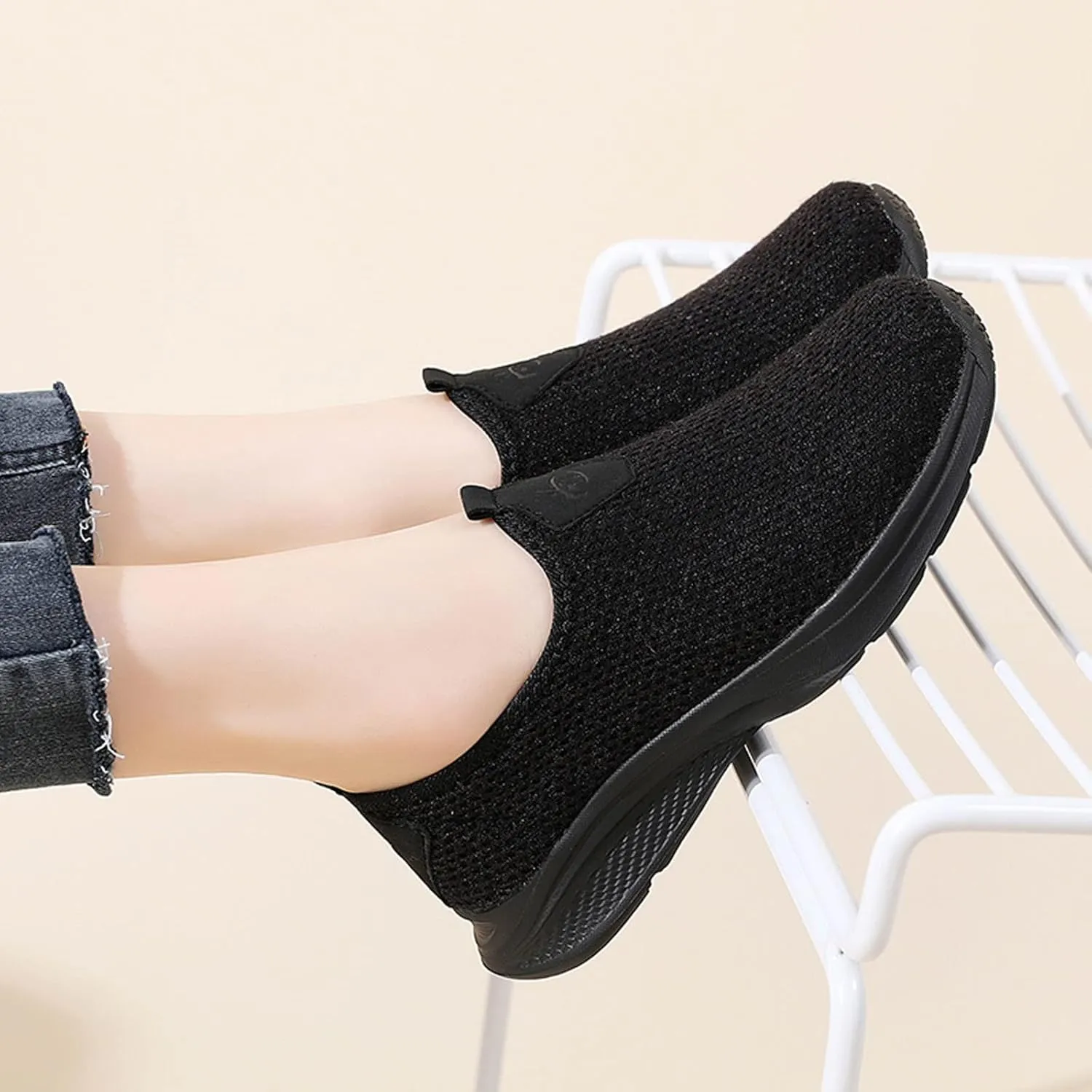Womens Elastic Slip On Shoes Casual Comfortable Walking Sneakers Lightweight Canvas Flats Non Slip Loafers