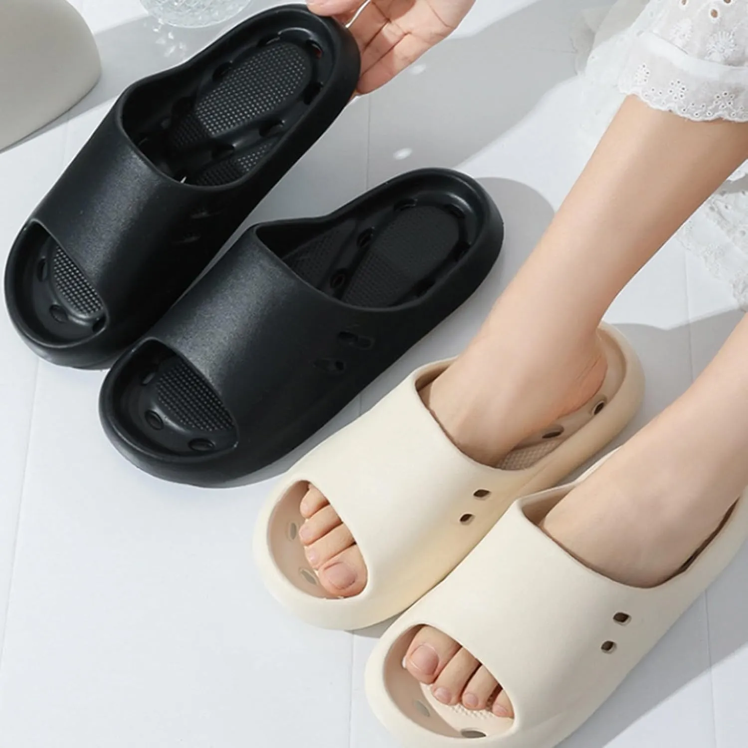 Women's Flat Slippers Shower Shoes Shower Sandals for Gym Spa Pool Non Slip Pool Slides Women's Cloud Slides