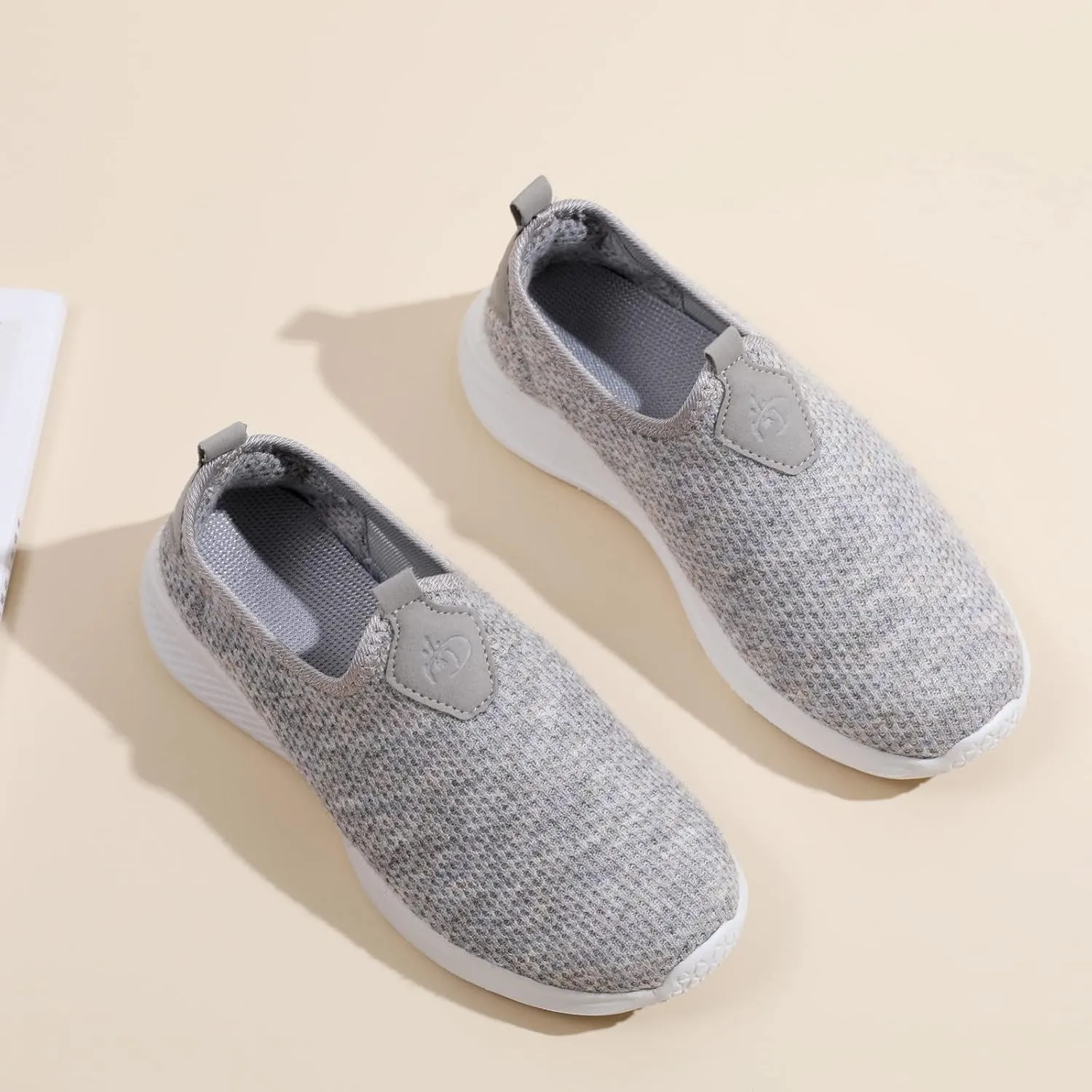 Womens Non Slip Slip On Shoes Casual Walking Sneakers Lightweight Canvas Comfortable Flat Fashion Loafers