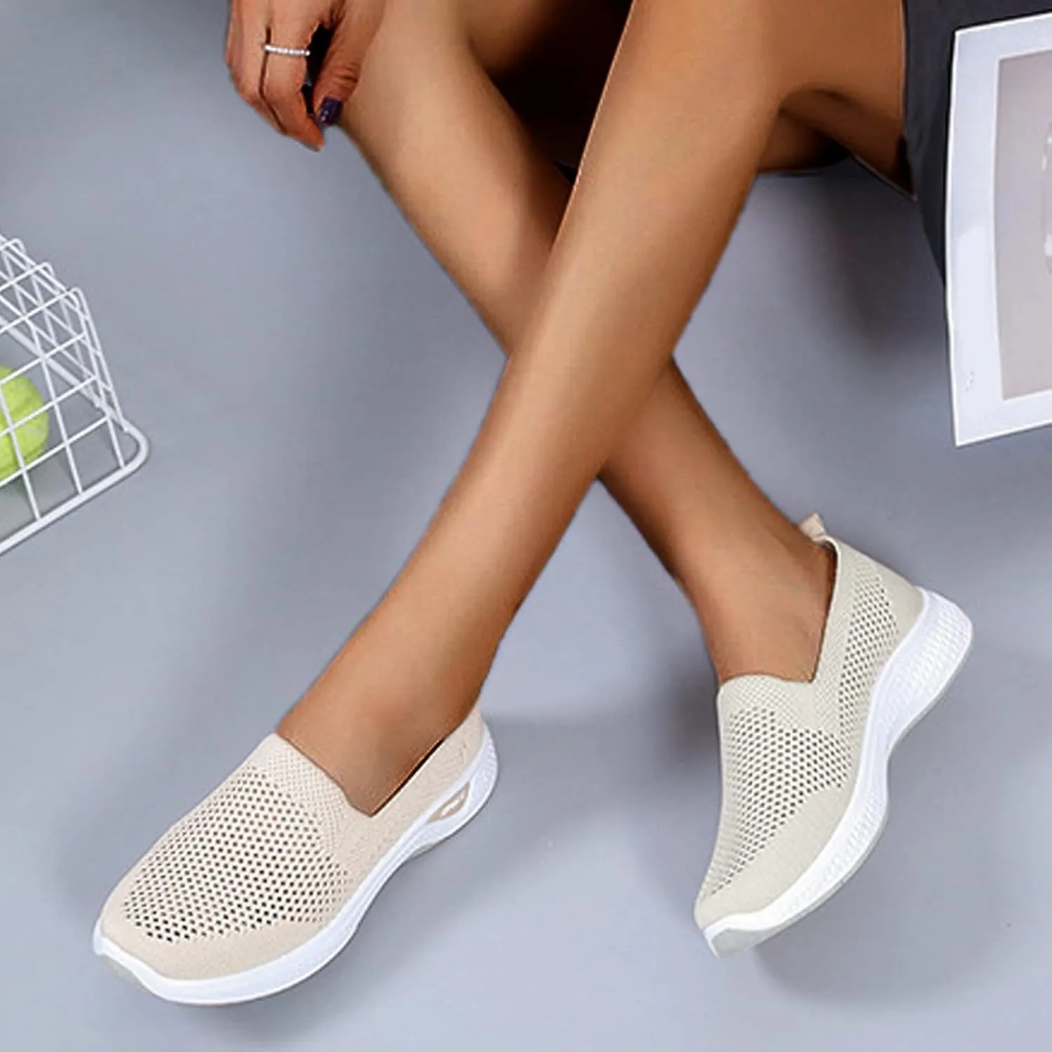 Womens Slip On Loafers Casual Comfortable Walking Shoes Lightweight Canvas Sneakers Non Slip Flat Flats